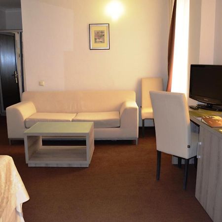 Hotel Optima Zaporizhia Zewnętrze zdjęcie