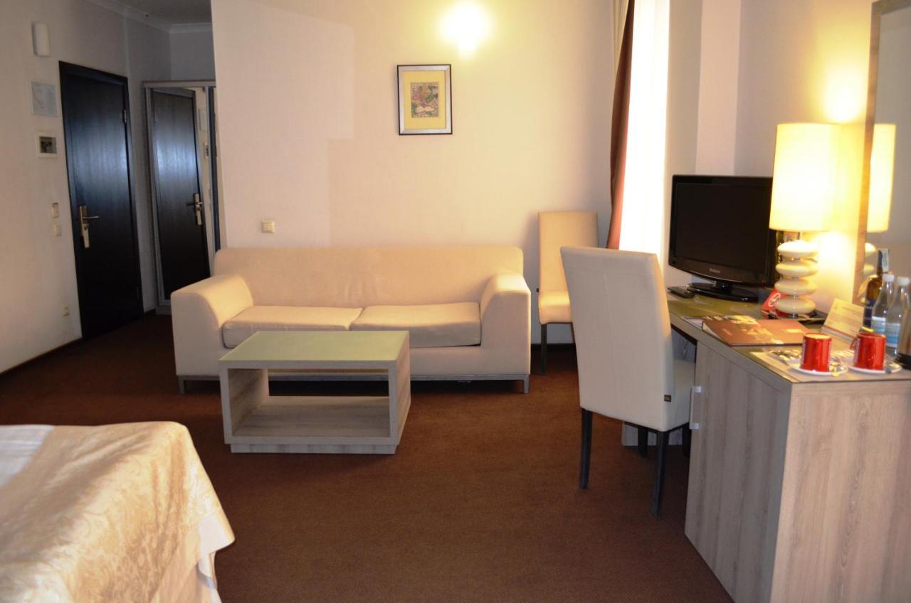 Hotel Optima Zaporizhia Zewnętrze zdjęcie