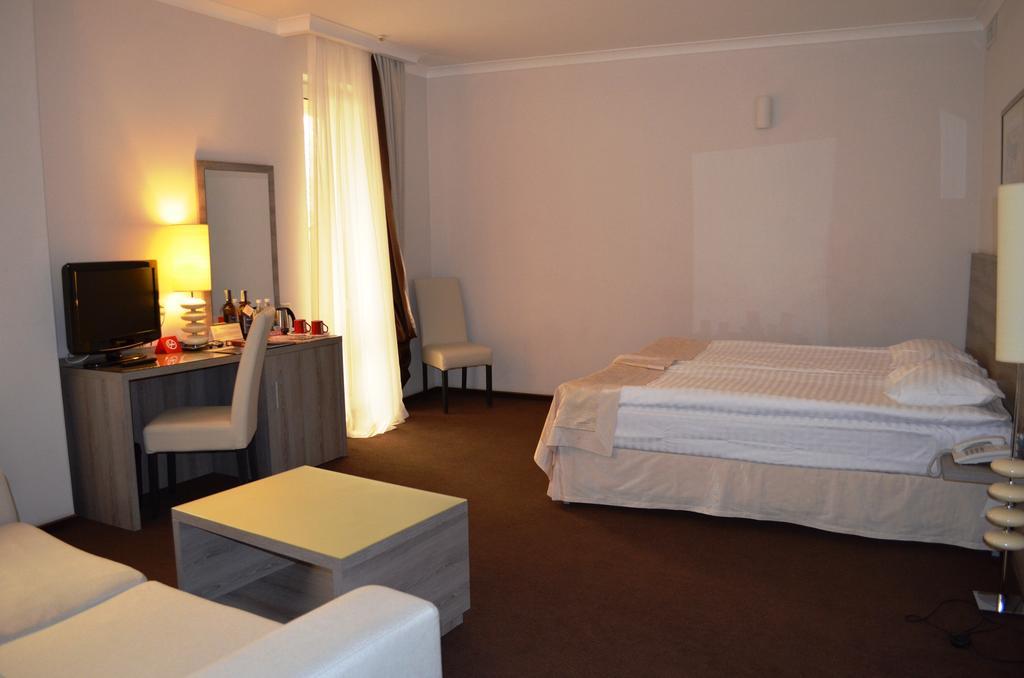 Hotel Optima Zaporizhia Zewnętrze zdjęcie