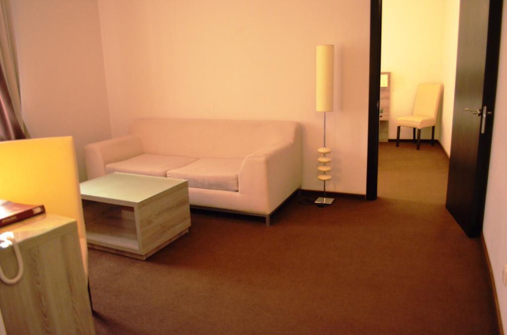 Hotel Optima Zaporizhia Zewnętrze zdjęcie